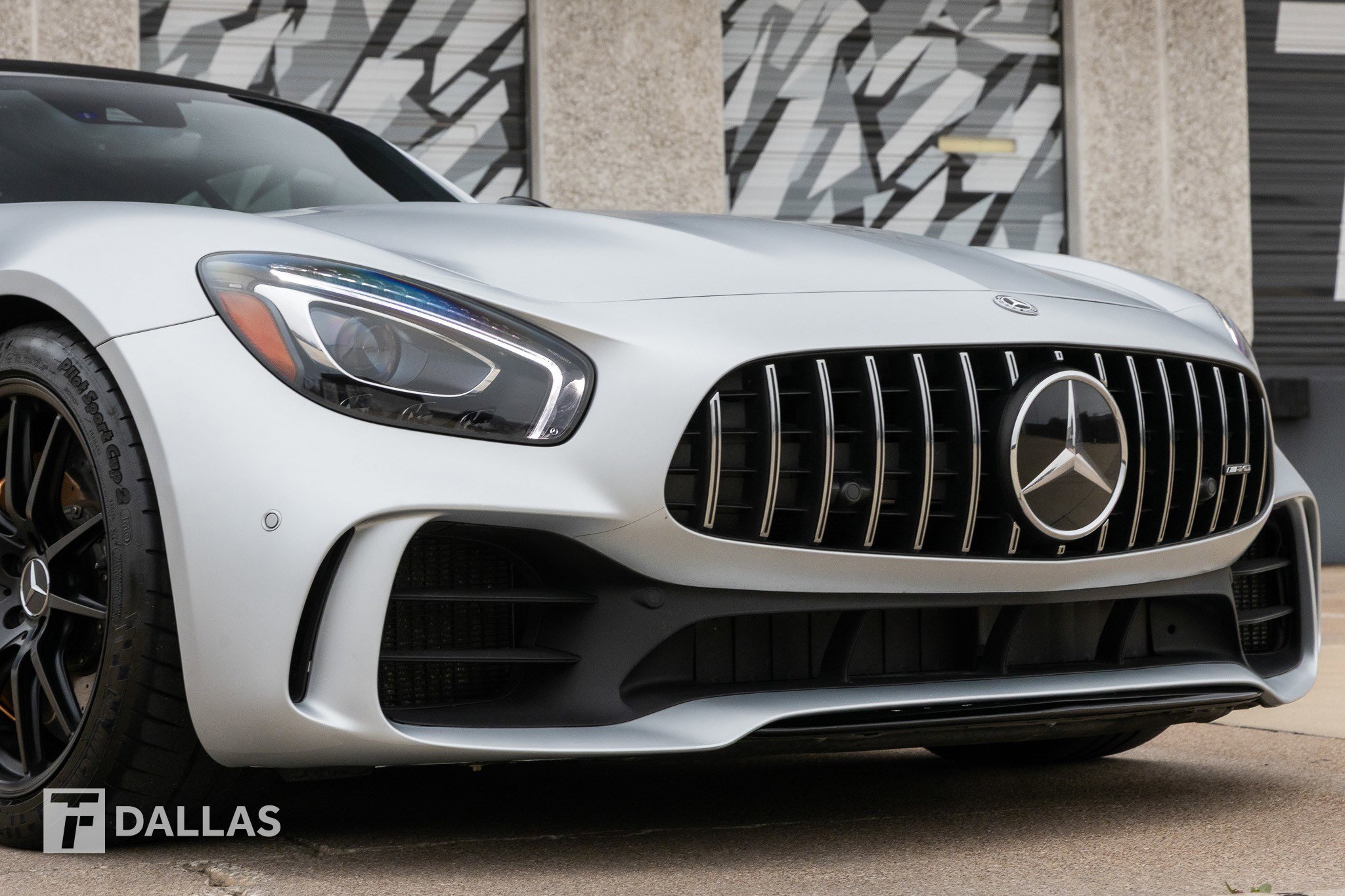 Used 2018 Mercedes-Benz AMG GT R image 2