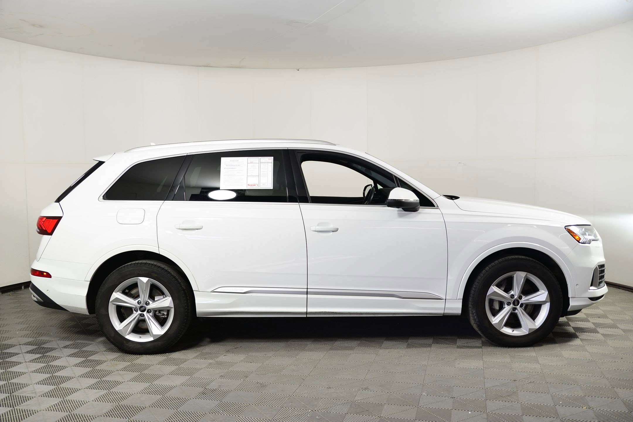 Used 2023 Audi Q7 2.0T Premium Plus w/ Premium Plus Package image 8