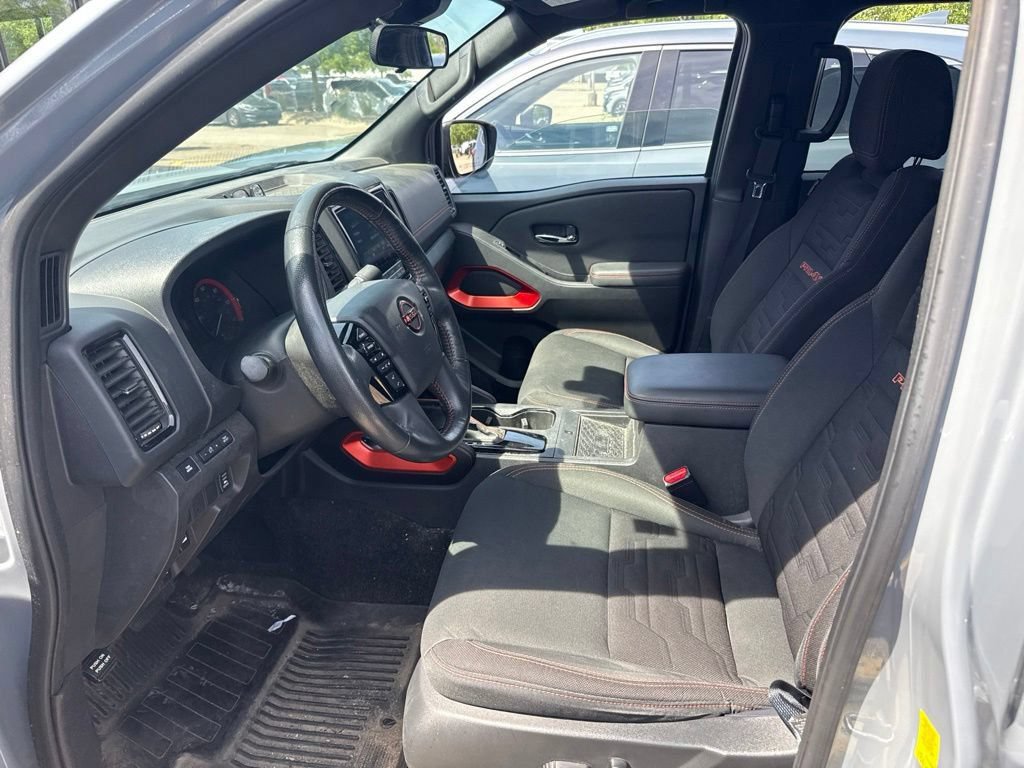 Used 2024 Nissan Frontier PRO-4X w/ Pro Convenience Package AWD/4WD image 2