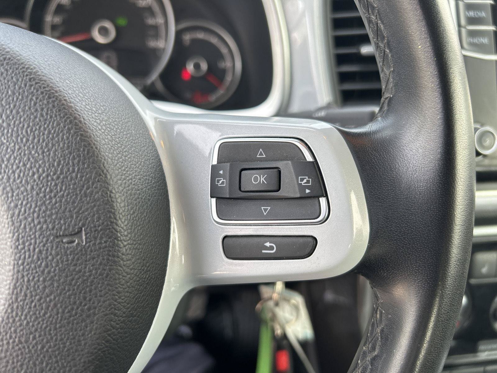 Used 2019 Volkswagen Beetle 2.0T S FWD image 14