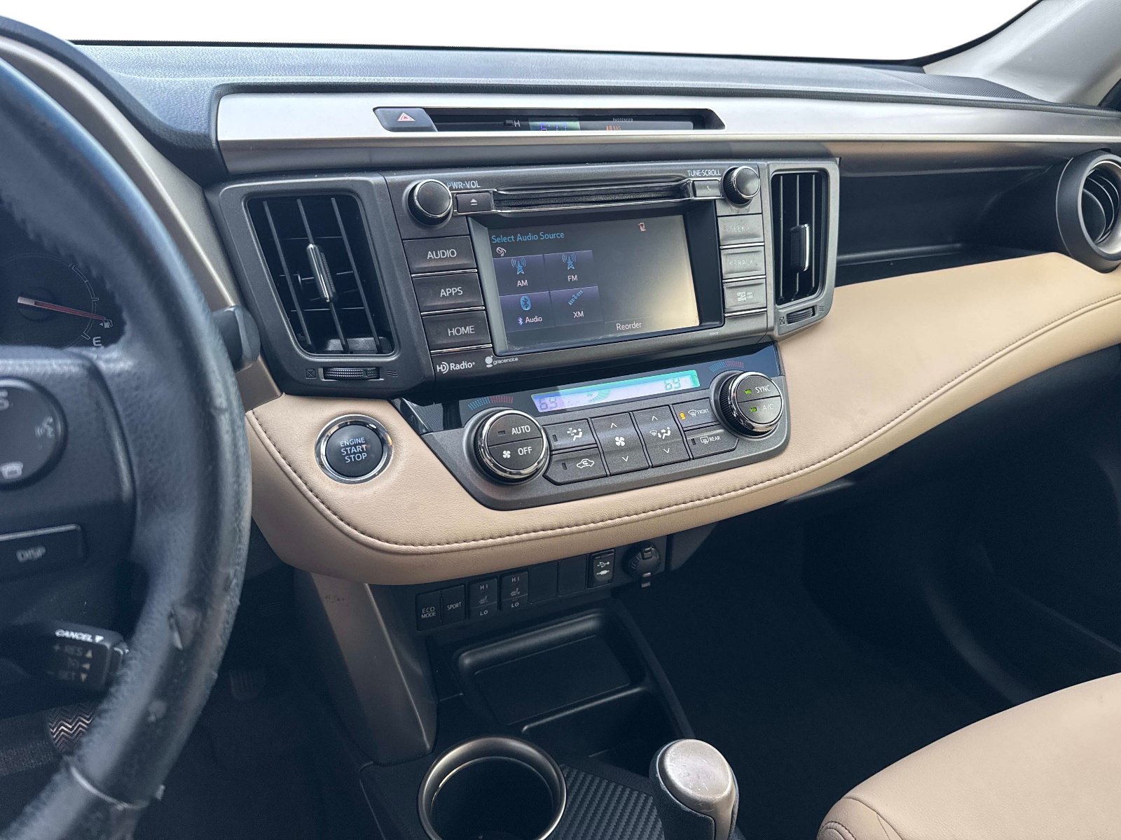 Used 2015 Toyota RAV4 Limited FWD image 26