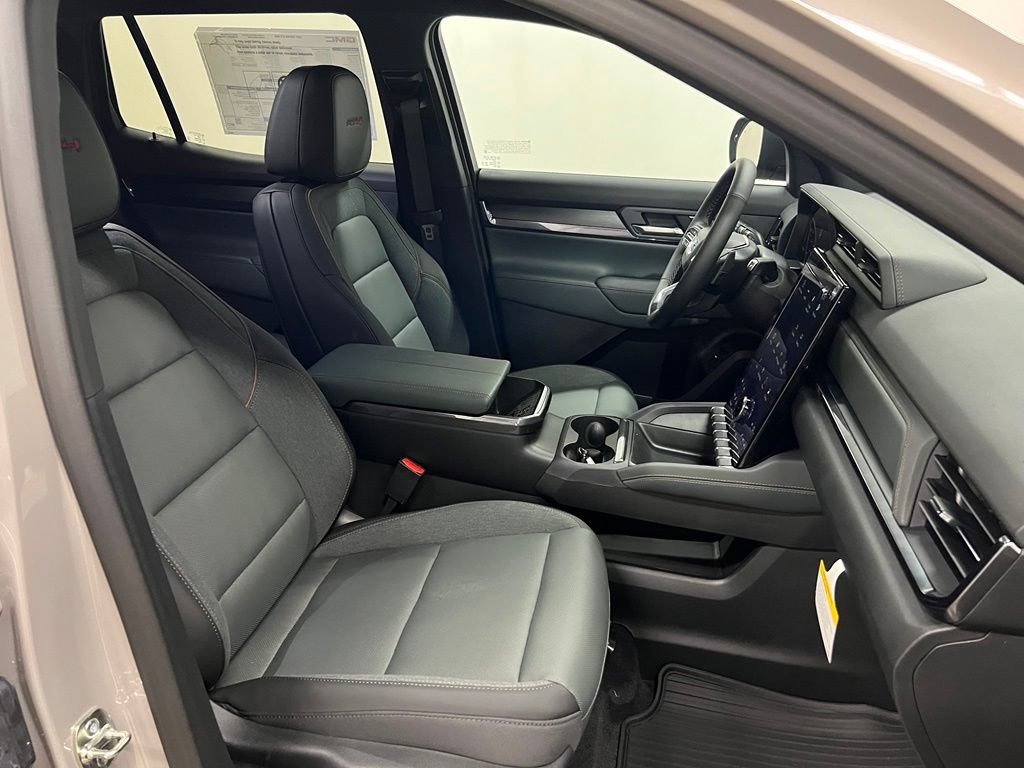 New 2027 GMC Terrain AT4 w/ LPO, Floor Liner Package AWD/4WD image 41