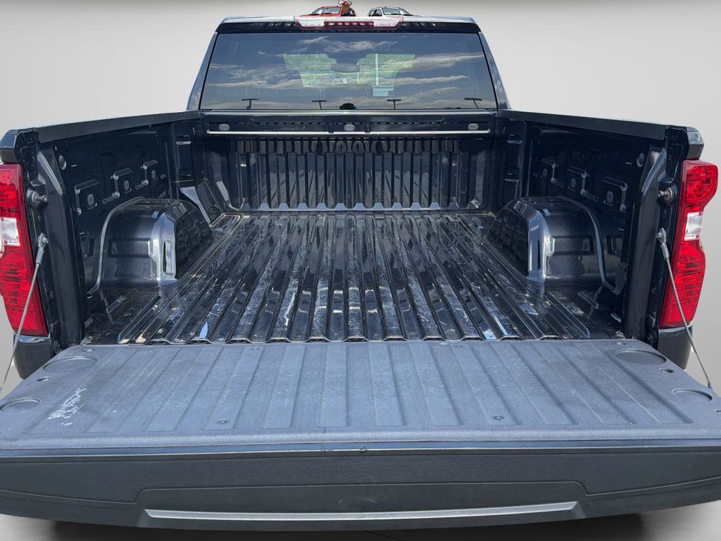 Used 2023 Chevrolet Silverado 1500 LT image 14