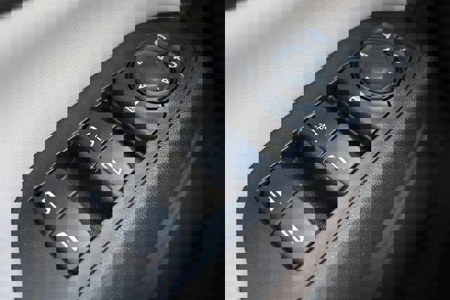 Used 2022 Chevrolet Equinox LS w/ LS Convenience Package image 39