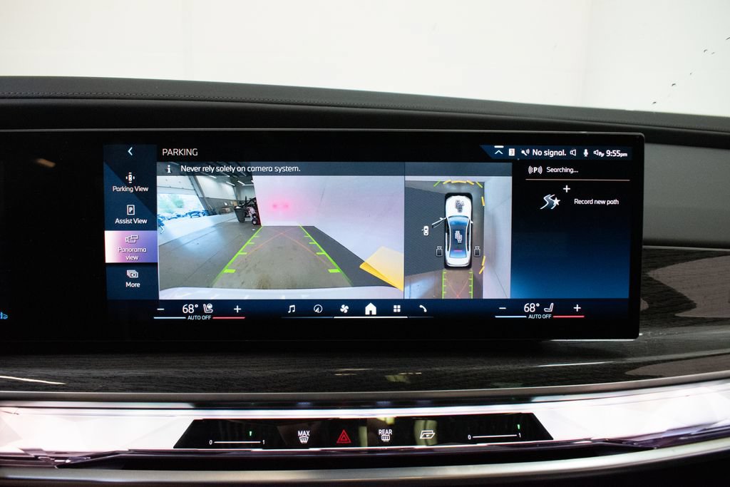Certified 2026 BMW 740i xDrive AWD/4WD image 16