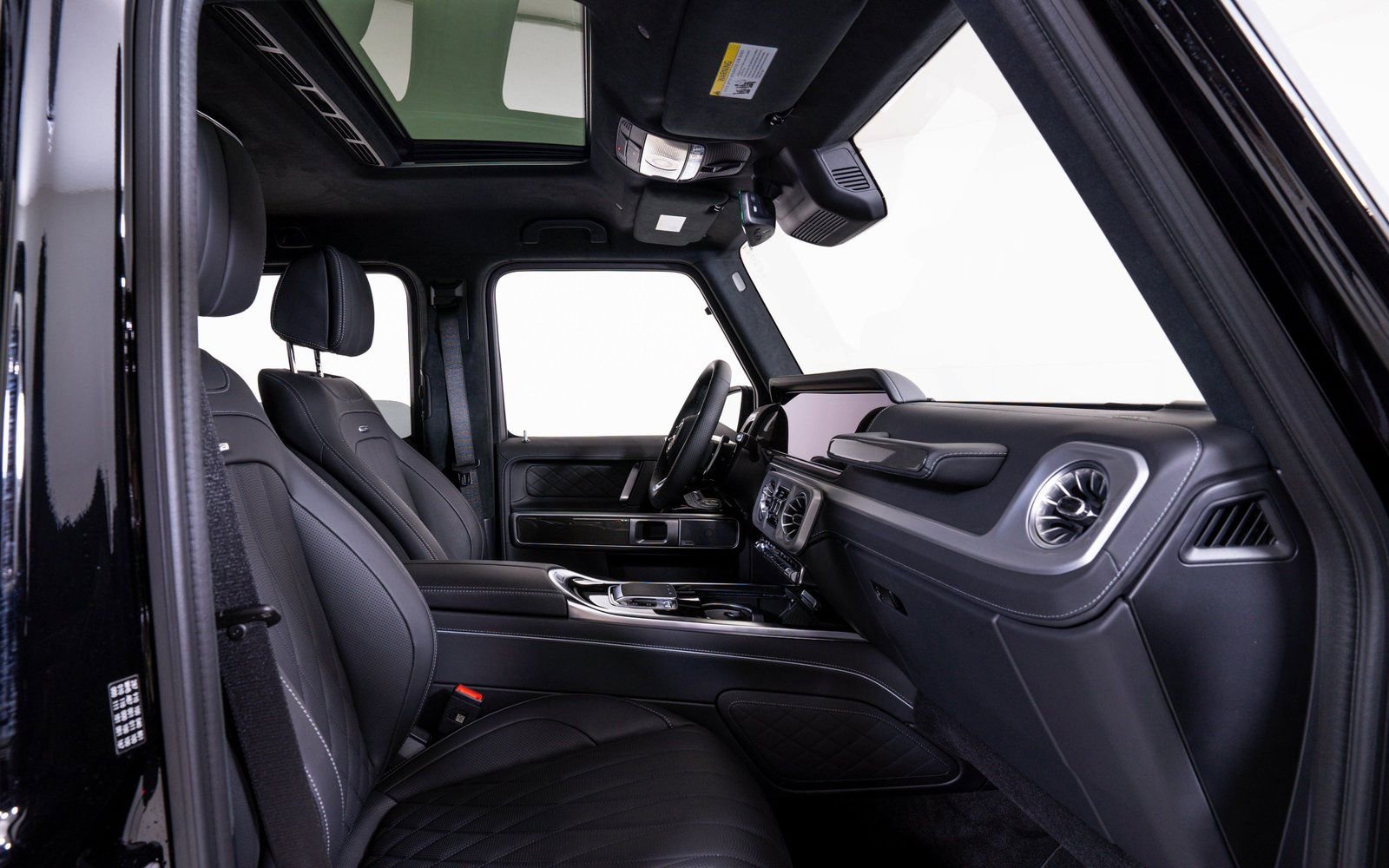 Used 2025 Mercedes-Benz G 63 AMG 4MATIC image 17