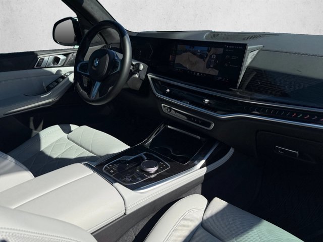 Certified 2025 BMW X7 xDrive40i w/ M Sport Package AWD/4WD image 26