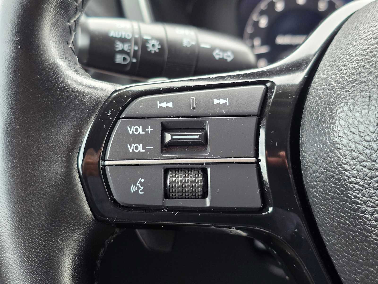 Used 2025 Honda Pilot Elite image 32