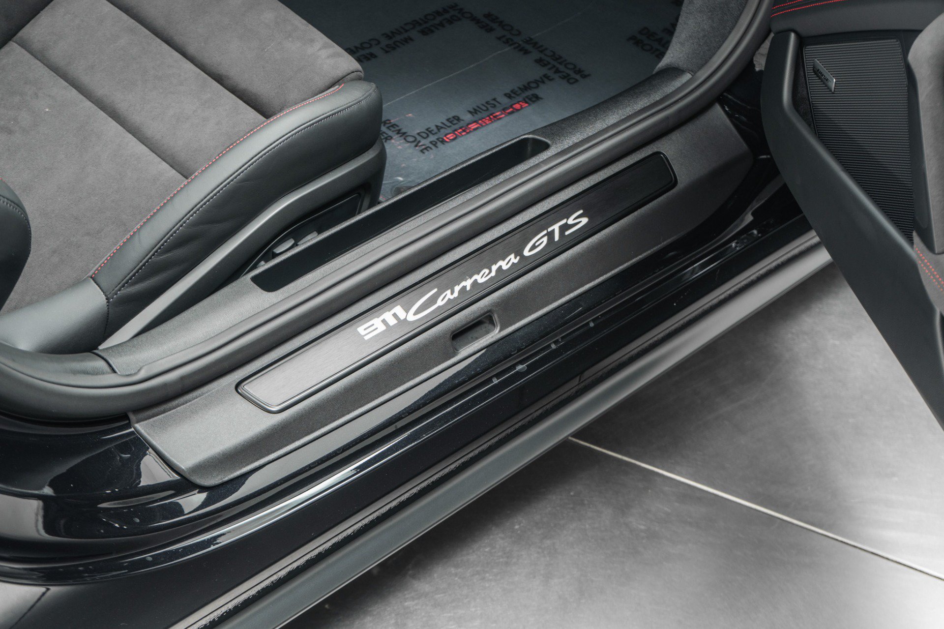 Used 2026 Porsche 911 GTS image 31