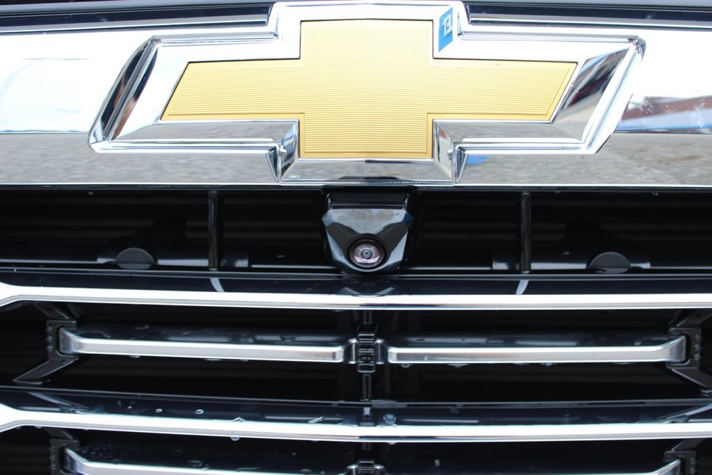 Certified 2025 Chevrolet Tahoe Premier AWD/4WD image 8