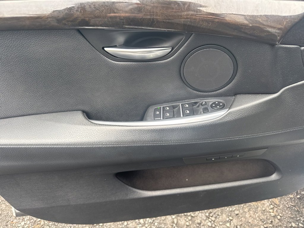 Used 2011 BMW 535i xDrive image 19