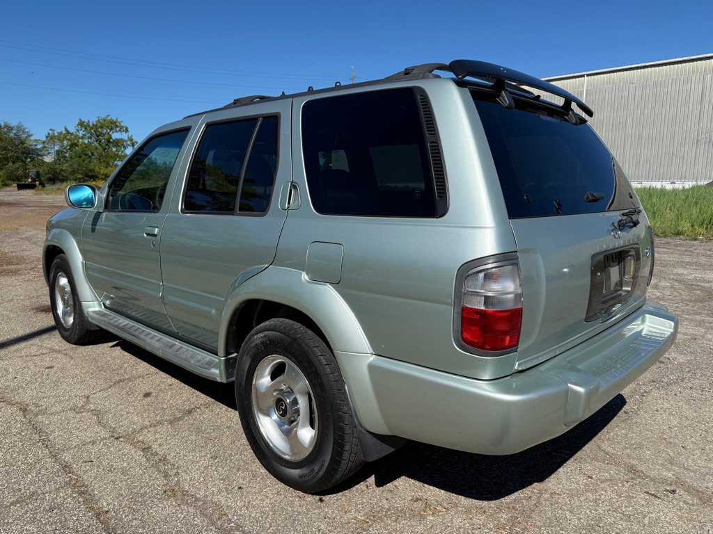 Used 2000 INFINITI QX4 4WD image 5