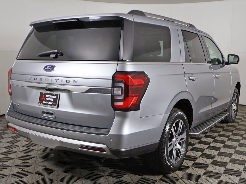 Used 2022 Ford Expedition Limited AWD/4WD image 15
