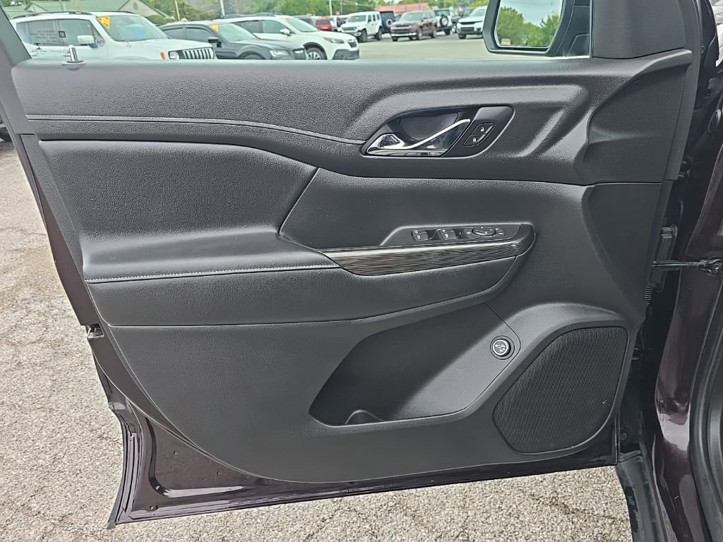 Used 2020 GMC Acadia SLT image 14