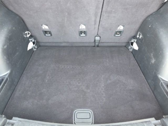 Used 2017 Jeep Compass Latitude w/ Popular Equipment Group FWD image 23