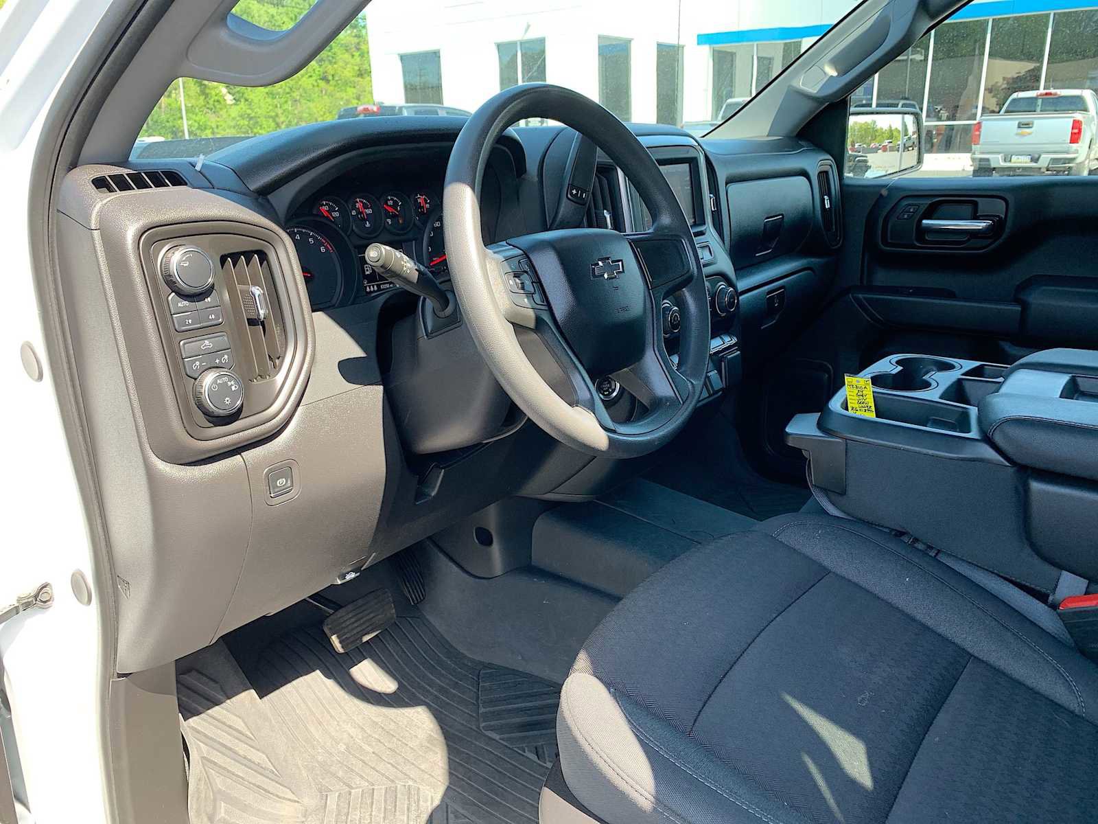 Certified 2024 Chevrolet Silverado 1500 Custom Trail Boss w/ LPO, Dark Essentials Package AWD/4WD image 10