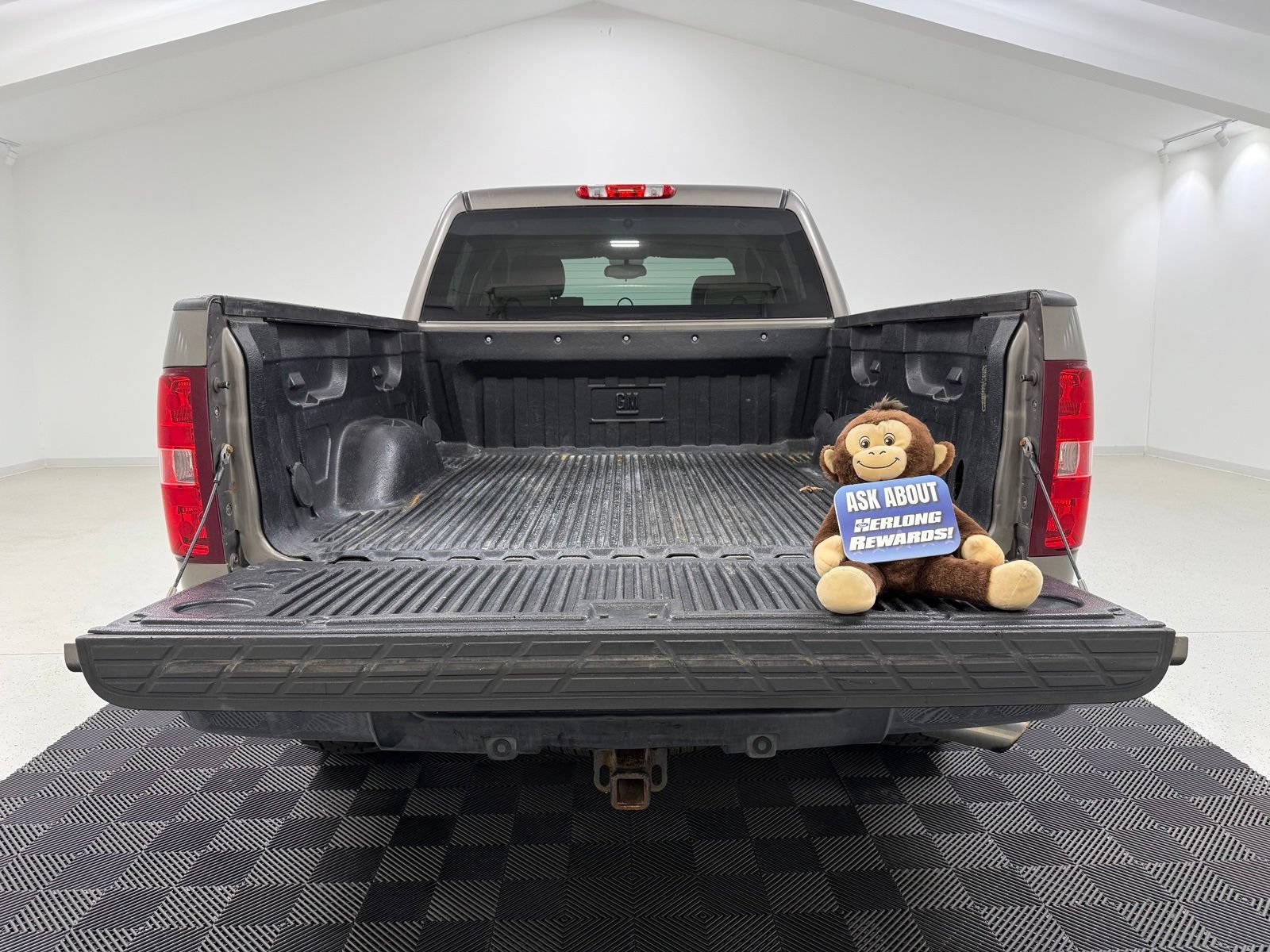 Used 2013 Chevrolet Silverado 1500 LT w/ All-Star Edition AWD/4WD image 9