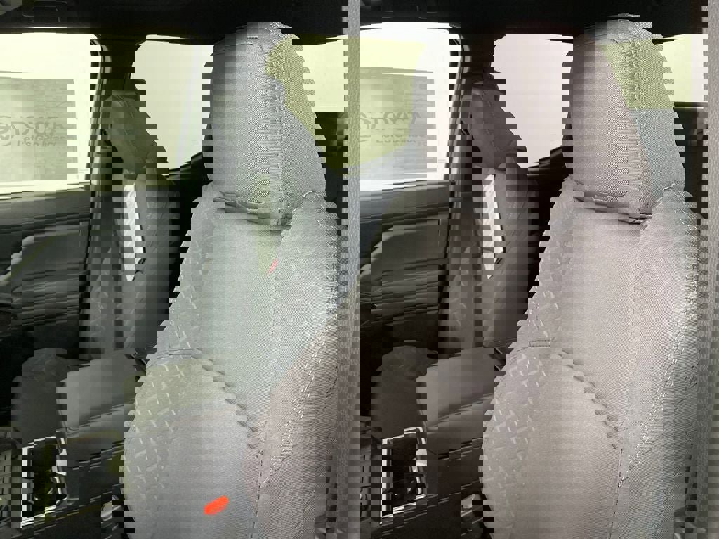 New 2025 Toyota Tacoma SR5 image 9