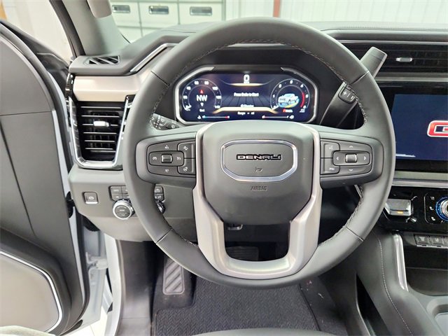 New 2026 GMC Sierra 3500 Denali w/ Denali Reserve Package image 24