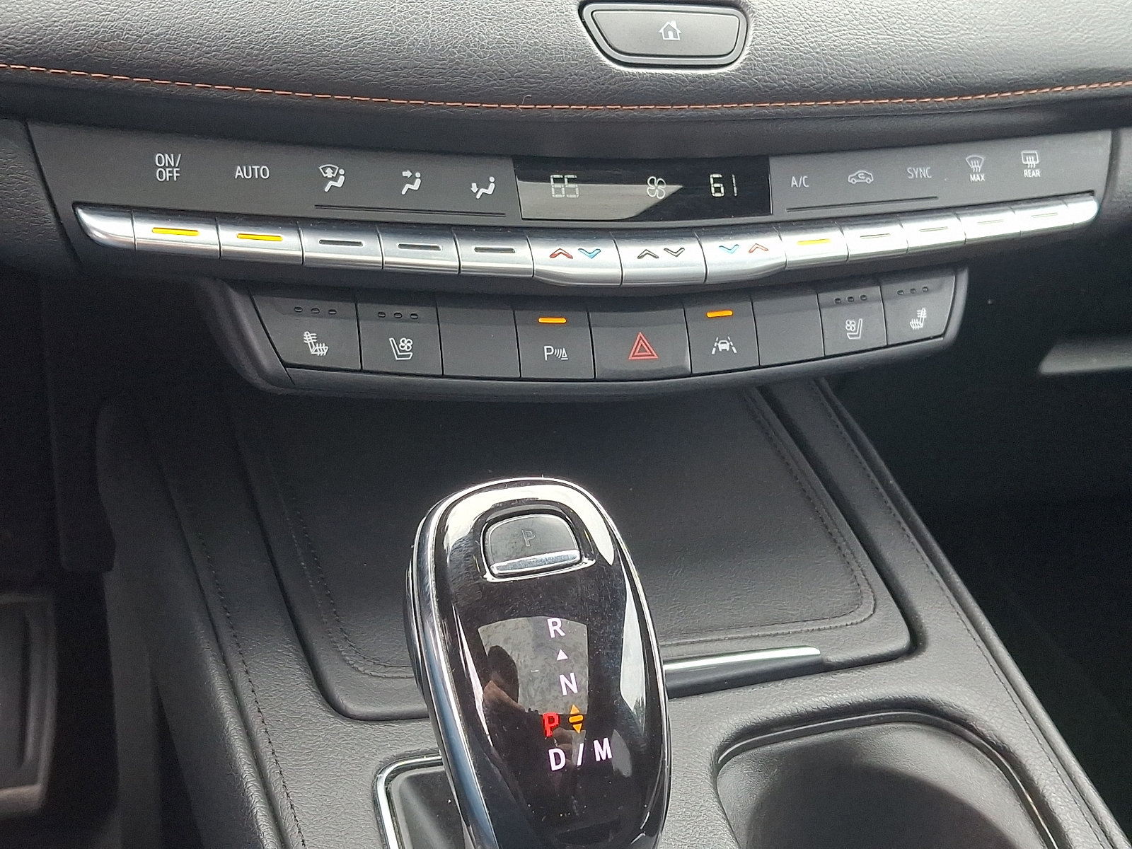 Certified 2023 Cadillac XT4 Sport AWD/4WD image 14