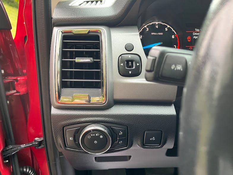 Used 2021 Ford Ranger XLT w/ Equipment Group 301A Mid AWD/4WD image 11
