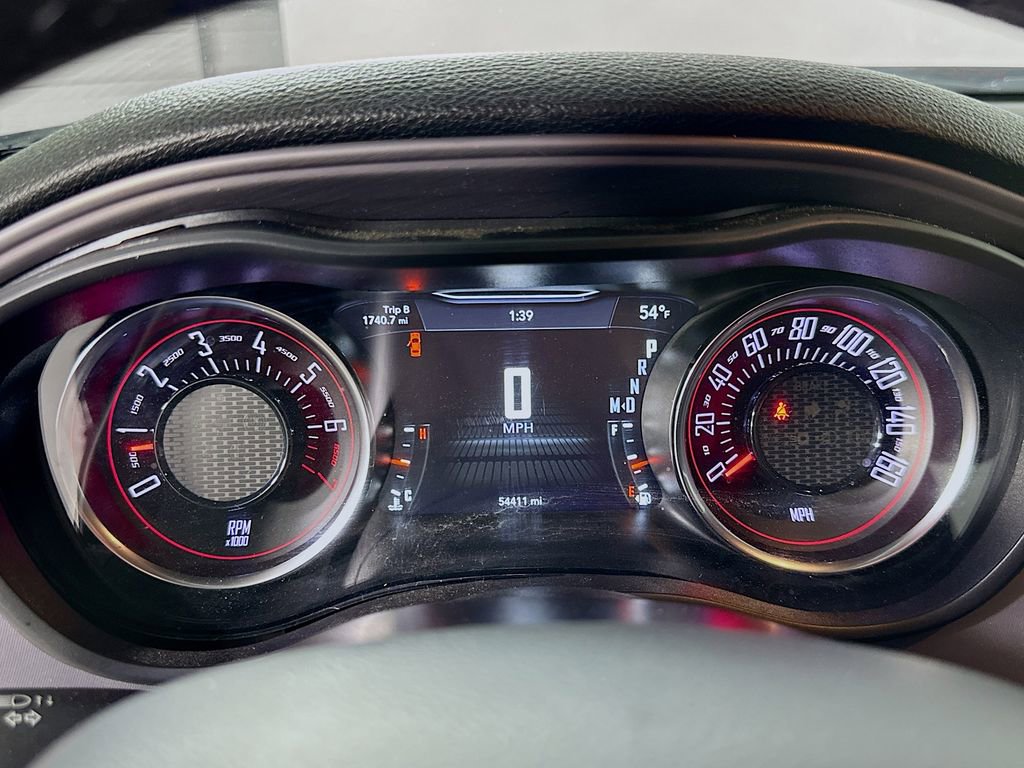 Used 2023 Dodge Challenger SXT image 24