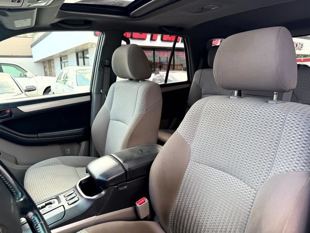 Used 2006 Toyota 4Runner SR5 AWD/4WD image 15