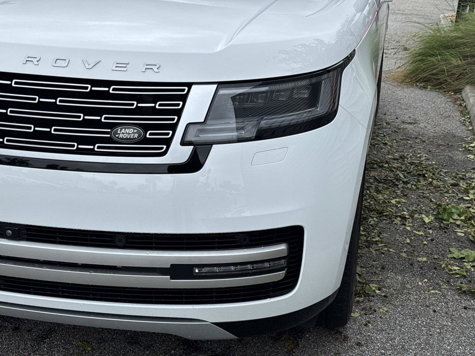 Used 2023 Land Rover Range Rover Long Wheelbase Autobiography AWD/4WD image 9