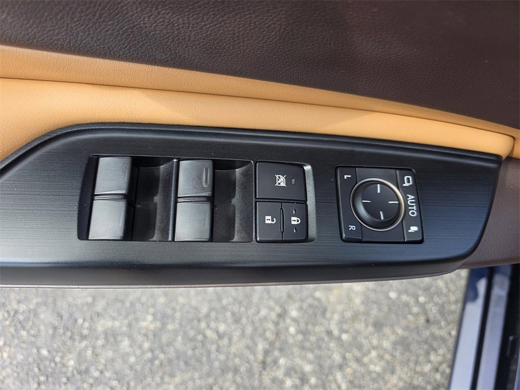 Used 2020 Lexus ES 350 w/ Premium Package image 12