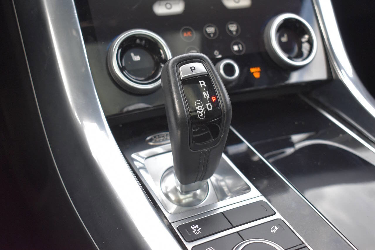 Used 2018 Land Rover Range Rover Sport HSE Dynamic image 34