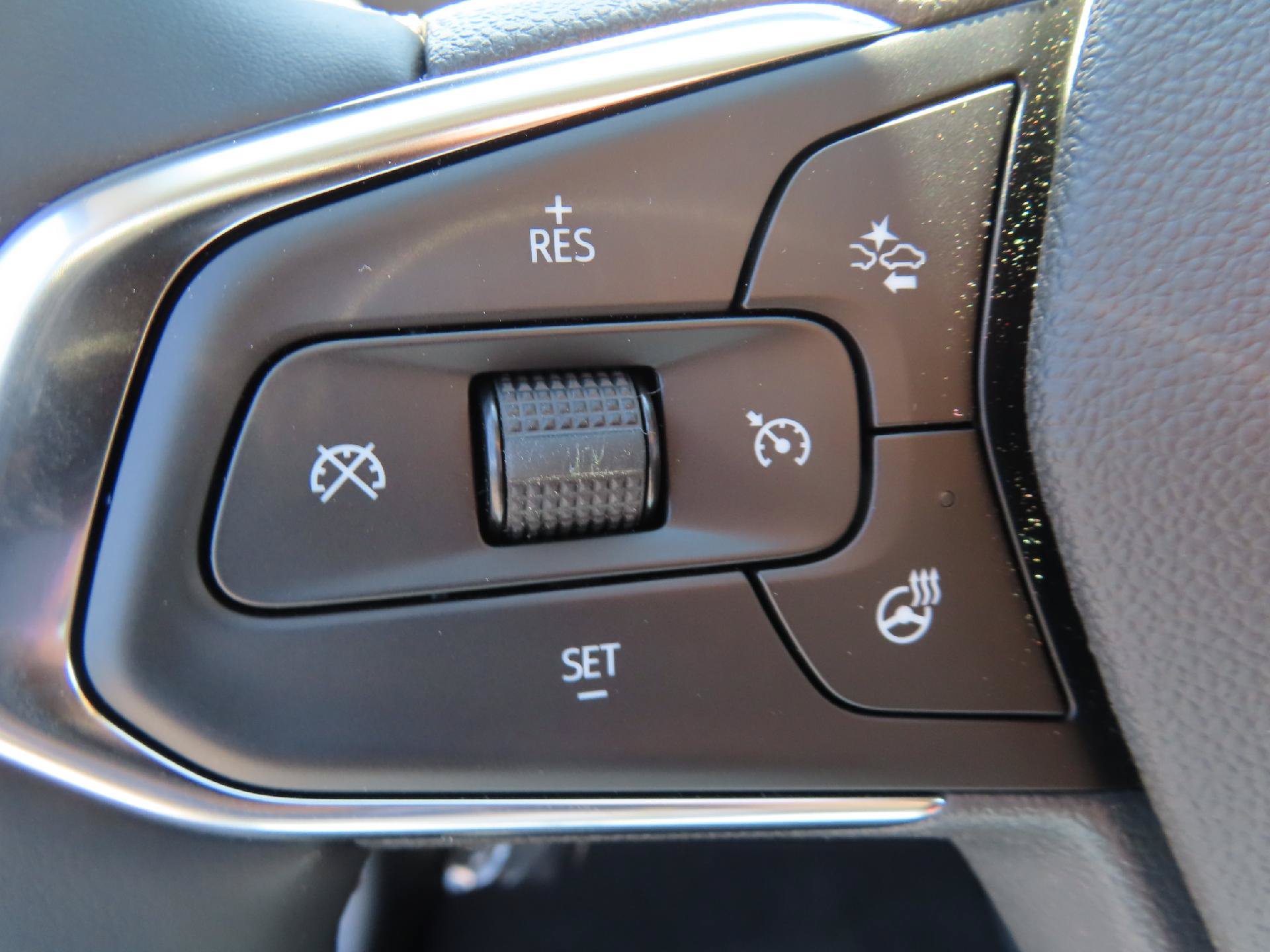New 2026 Chevrolet Trax ACTIV w/ Driver Confidence Package FWD image 17