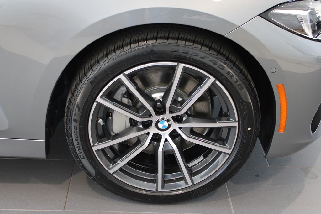 Used 2025 BMW 430i xDrive Coupe w/ Premium Package image 34