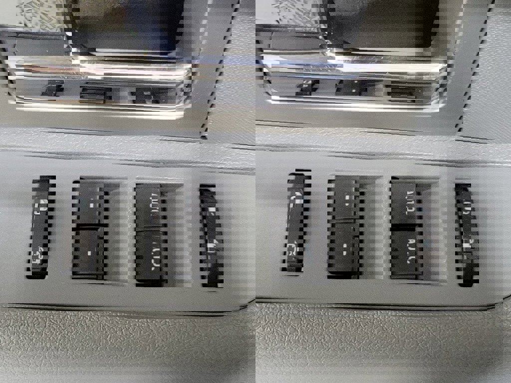 Used 2011 Ford F150 XLT w/ Trailer Tow Pkg RWD image 22