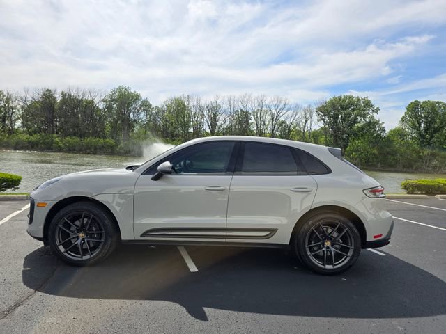 Used 2023 Porsche Macan Turbo AWD/4WD image 12