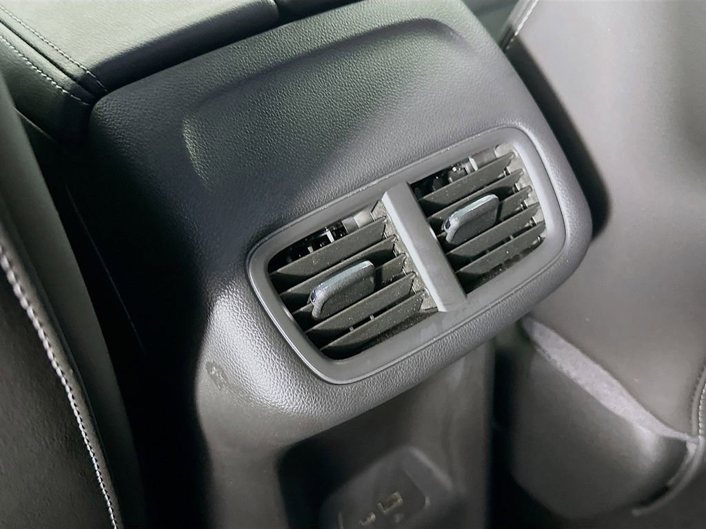 Used 2025 Buick Envision Preferred image 32