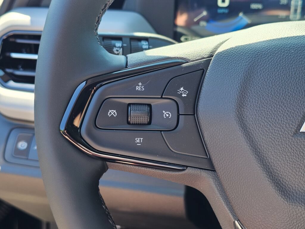New 2027 Chevrolet Bolt LT w/ Comfort Package FWD image 34