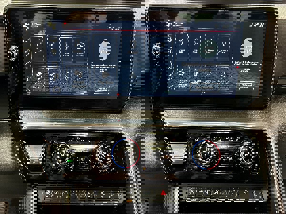 Used 2024 GMC Sierra 2500 Denali w/ Denali Reserve Package image 26