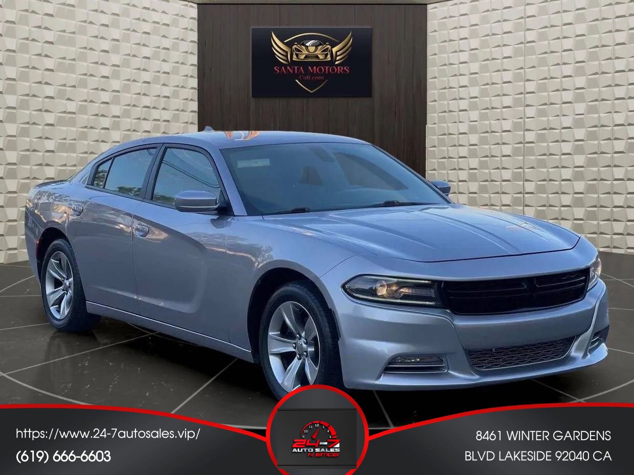Used 2016 Dodge Charger SXT w/ Driver Confidence Group image 2