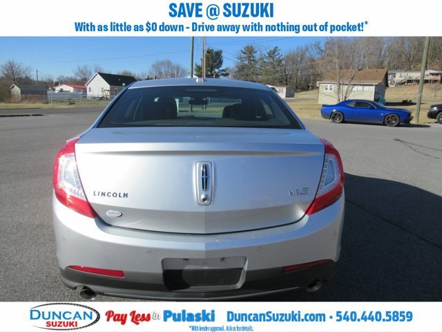 Used 2014 Lincoln MKS image 4