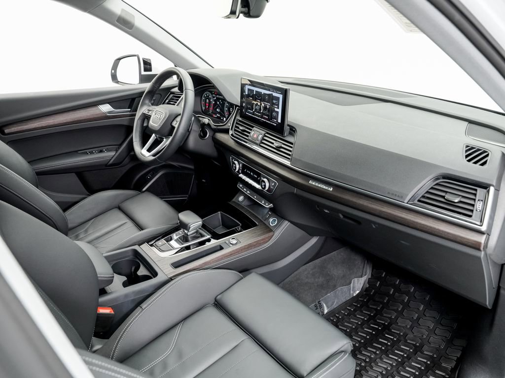 Certified 2025 Audi Q5 2.0T Premium Plus w/ Premium Plus Package image 20