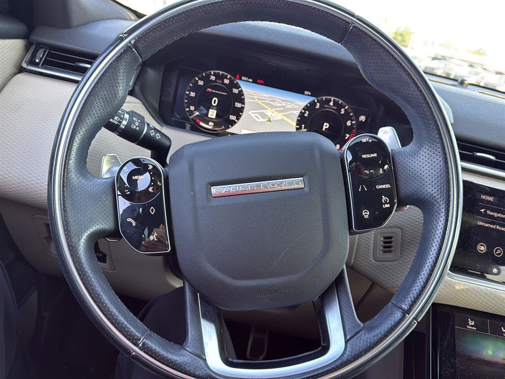 Used 2018 Land Rover Range Rover Velar R-Dynamic SE AWD/4WD image 4