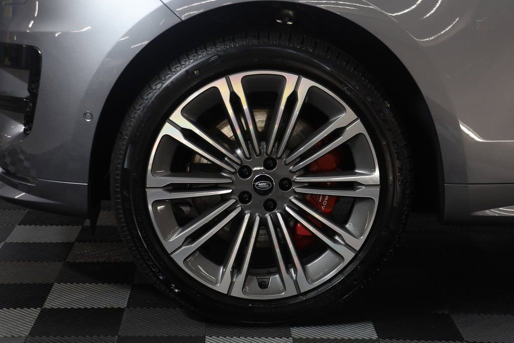 New 2025 Land Rover Range Rover Sport Autobiography image 6