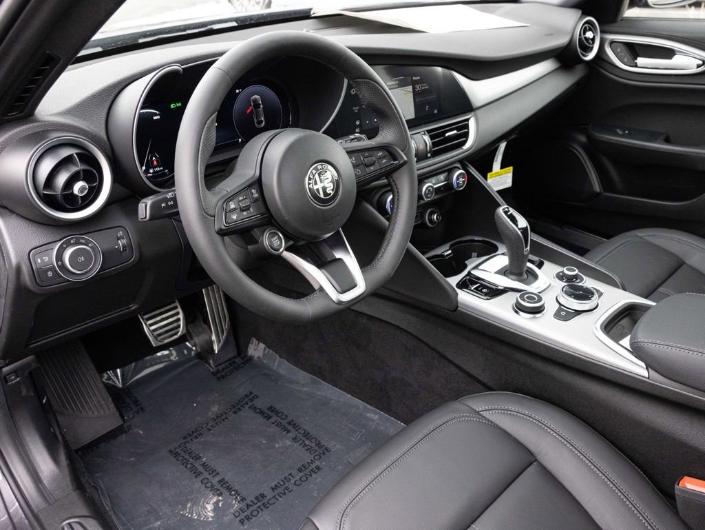 New 2026 Alfa Romeo Giulia AWD w/ Driving Assist Package image 2