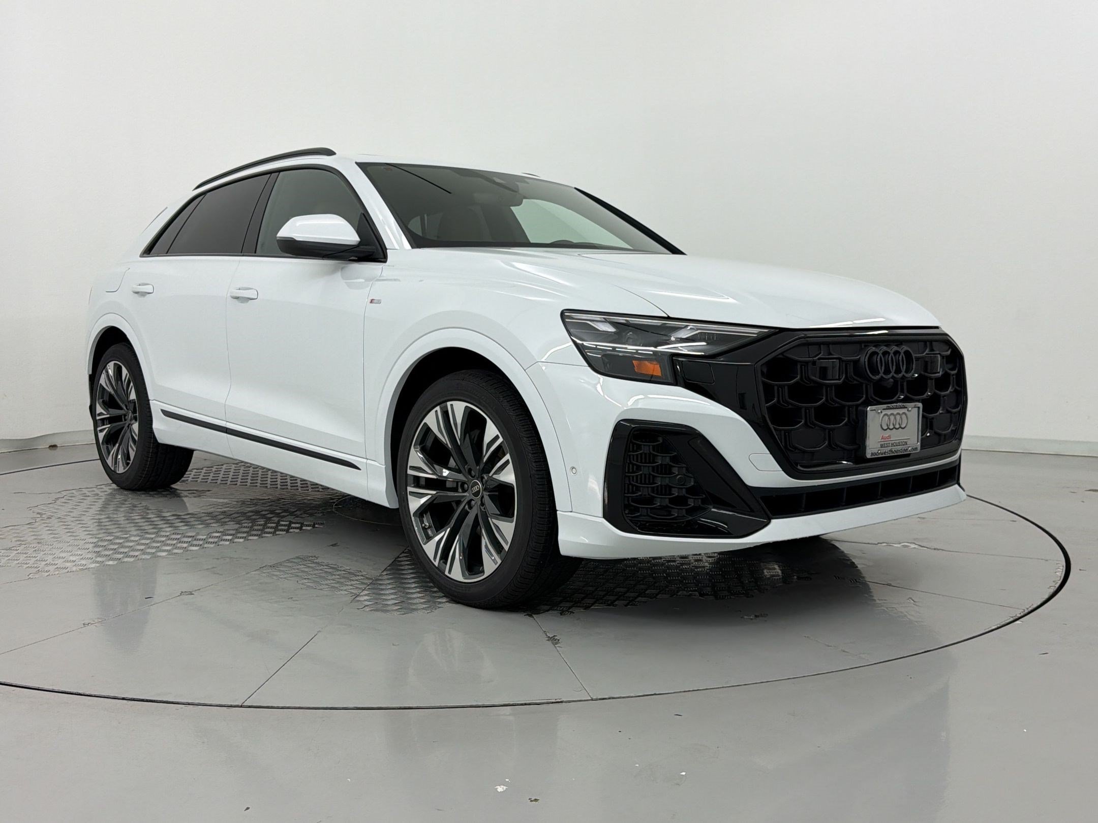 New 2026 Audi Q8 Premium Plus AWD/4WD image 7