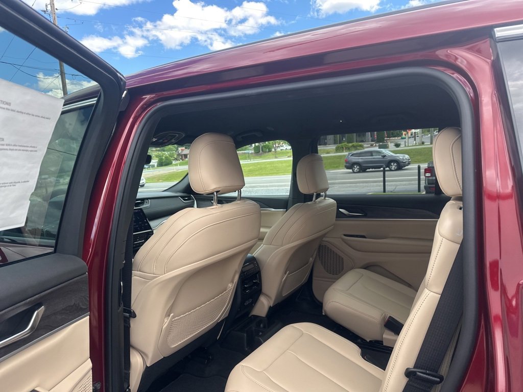 New 2025 Jeep Grand Cherokee L Limited image 25