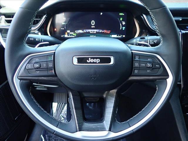 Used 2023 Jeep Grand Cherokee 4WD 4xe image 15
