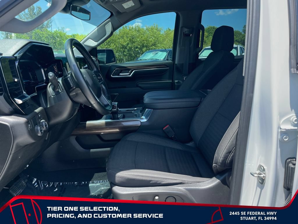 Used 2024 Chevrolet Silverado 1500 RST RWD image 9