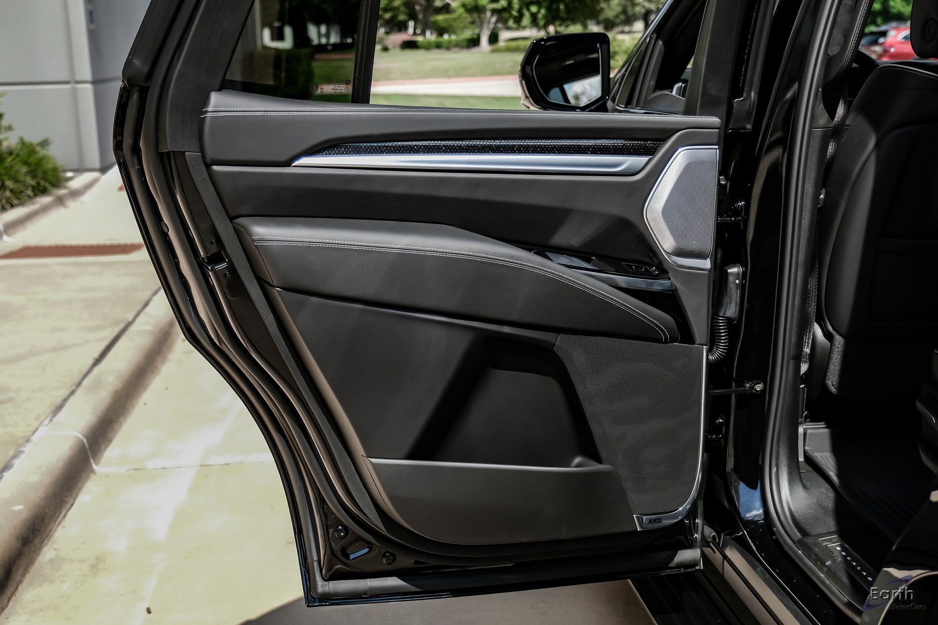 Used 2025 Cadillac Escalade V image 85