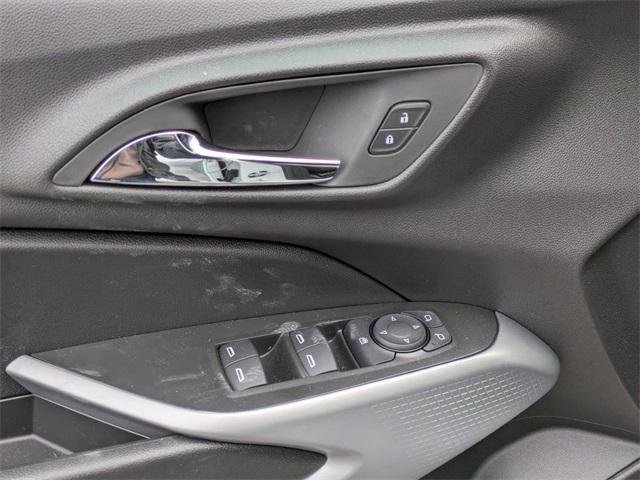 New 2026 Chevrolet Trax RS w/ Sunroof Package image 13