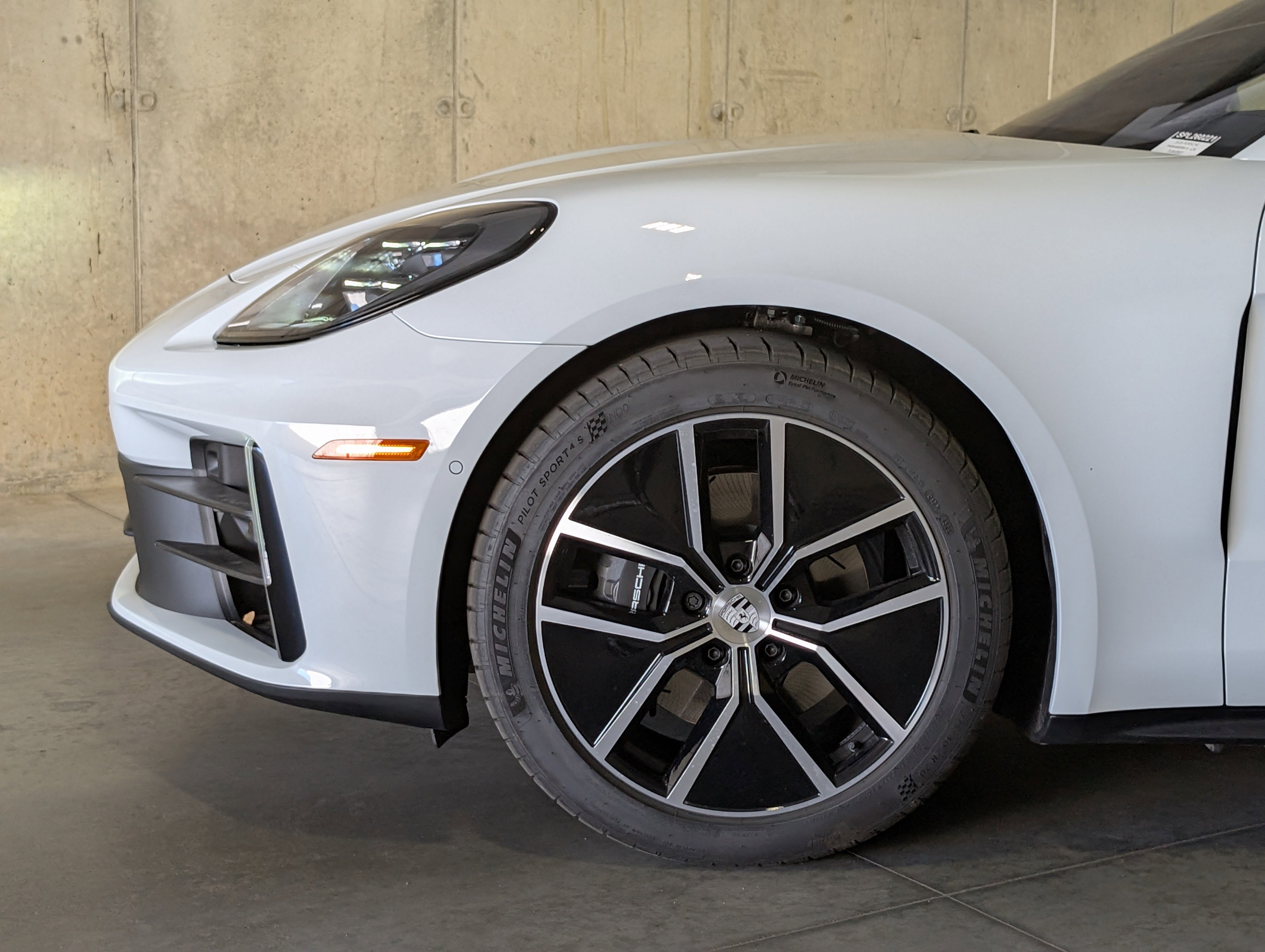 New 2026 Porsche Panamera image 14